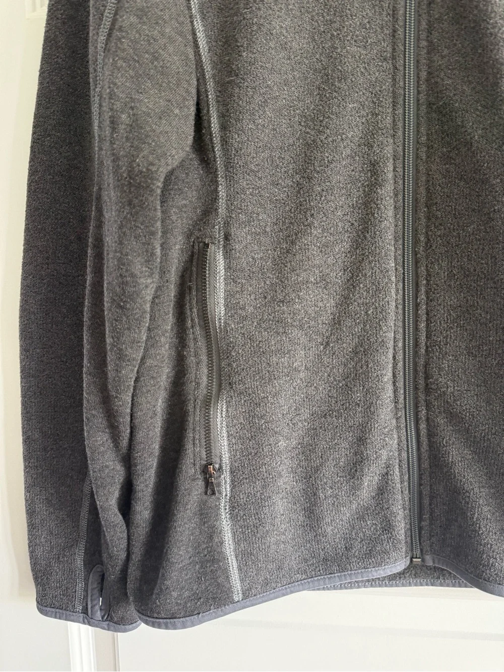 Kuhl Jacket Mens Medium Gray Alfpaca Fleece Full Zip Thumbholes Hiking Outdoor